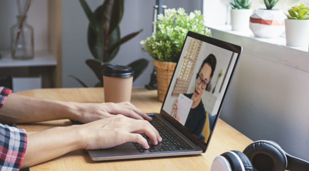 Individual participating in virtual IOP for ketamine addiction treatment in Los Angeles through Inneractions program
